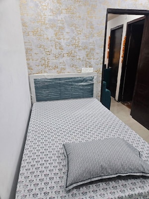 2 BHK Apartment For Rent in Prateek Grand City, Siddharth Vihar