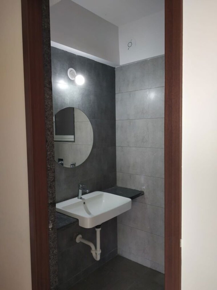 Bathroom, pride-purple-park-connect 2 Bedroom 664 Sq.Ft. Apartment In Hinjewadi Pune 10030781