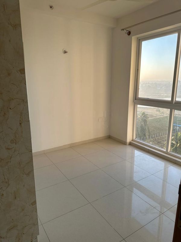 2 BHK Apartment For Sale in Godrej Royale Woods