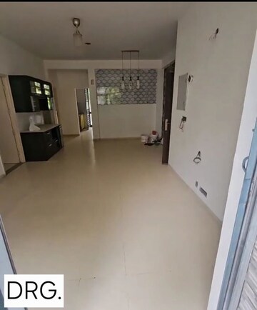 Room in 3 BHK Builder Floor at Vatika Primrose Floors, Sector 82 – for Rent