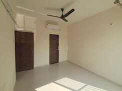 2 BHK Apartment For Rent in Megapolis Serenity