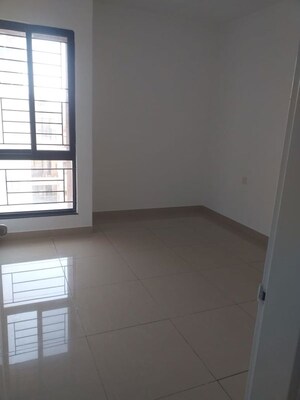 Room in 2.5 BHK Apartment at Nanded Lalit, Sinhagad Road – for Rent