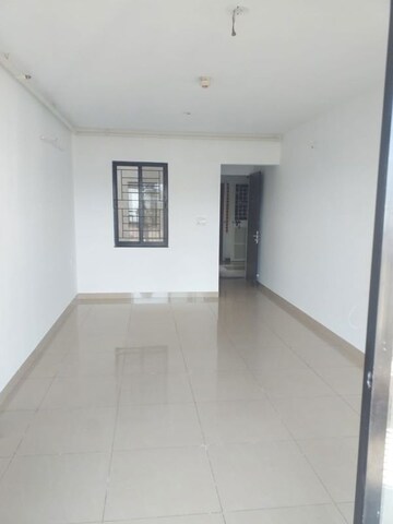 Room in 2.5 BHK Apartment at Nanded Lalit, Sinhagad Road – for Rent