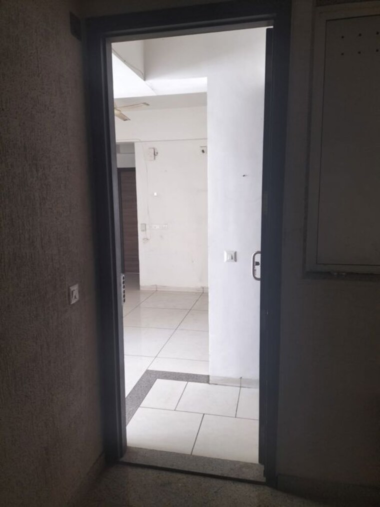 Bathroom, kavisha-panorama 3 Bedroom 1440 Sq.Ft. Apartment In South Bopal Ahmedabad 10031222