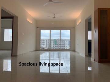 Room in 4 BHK Apartment at LnT Raintree Boulevard, Hebbal – for Rent