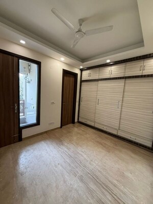 Room in 2.5 BHK Builder Floor at Baba Colony – for Sale