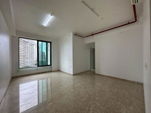 Room in 2 BHK Apartment at Bhoomi Simana, Parel – for Sale