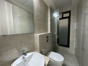 Bathroom in 2 BHK Apartment at Bhoomi Simana, Parel – for Sale