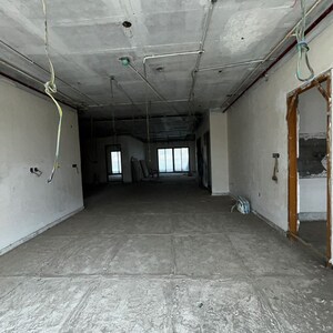 Room in 5 BHK Apartment at Harsha Sky High, Shaikpet – for Sale