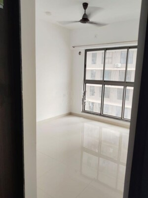 Room in 2 BHK Apartment at Godrej Urban Park, Chandivali – for Rent