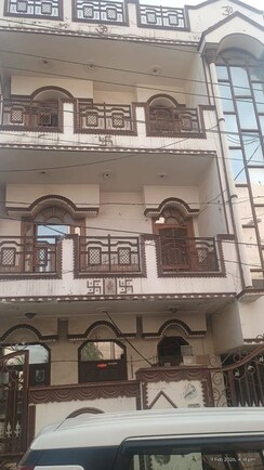 2.5 BHK + Pooja Room Independent House For Sale in Sector 7