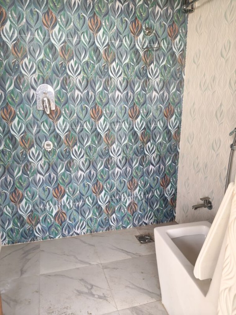 Bathroom, rwa-apartments-sector-71 1 RK 250 Sq.Ft. Builder Floor In Sector 71 Noida 10030697