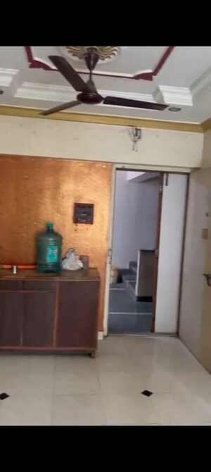 Furnished Amenities in 1.5 BHK Apartment at Anant Nandadeep CHS, Jogeshwari East – for Rent