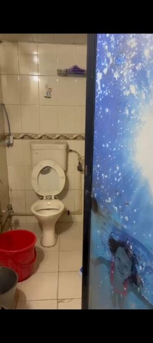 Bathroom in 1.5 BHK Apartment at Anant Nandadeep CHS, Jogeshwari East – for Rent