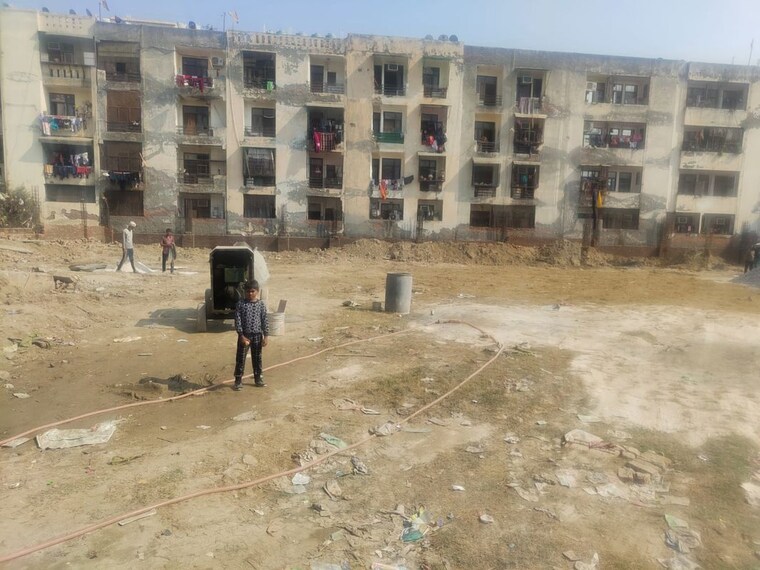  Parking, dlf ankur vihar 4 Bedroom 1125 Sq.Ft. Builder Floor In Dlf Ankur Vihar Ghaziabad 10031322