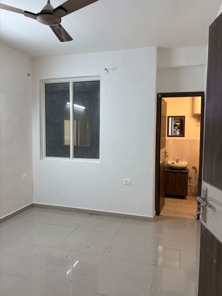 Room, pyramid-altia 3 Bedroom 742 Sq.Ft. Apartment In Sector 70a Gurgaon 10031621