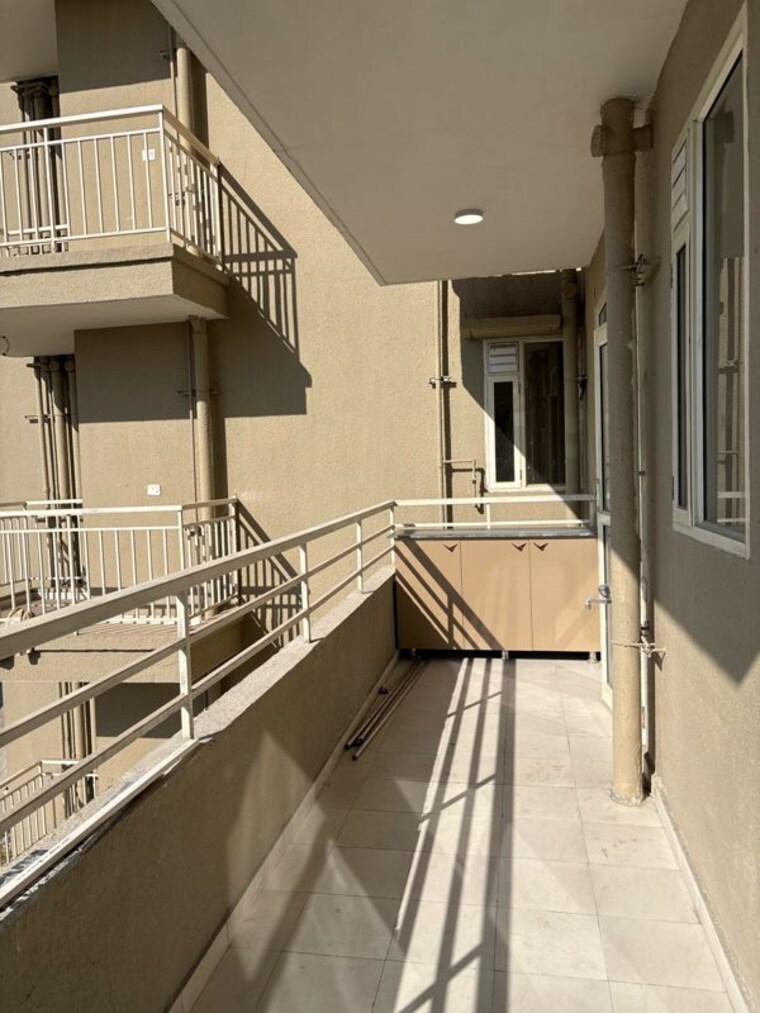 Balcony, pyramid-altia 3 Bedroom 742 Sq.Ft. Apartment In Sector 70a Gurgaon 10031621