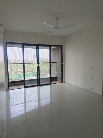 Room in 1 BHK Apartment at Chandak 34 Park Estate, Goregaon West – for Rent