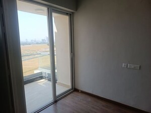 Room in 3.5 BHK Apartment at Signature Global City, Sector 37d – for Sale