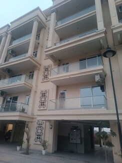 3.5 BHK + Pooja Room Apartment For Sale in Signature Global City