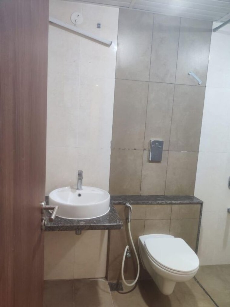 Bathroom, l-t-raintree-boulevard 5 Bedroom 1904 Sq.Ft. Apartment In Hebbal Bangalore 10031641