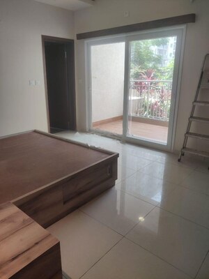 Room in 5 BHK Apartment at L&T Raintree Boulevard, Hebbal – for Sale