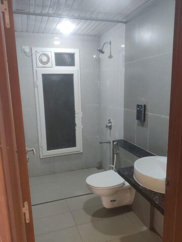 Bathroom in 5 BHK Apartment at L&T Raintree Boulevard, Hebbal – for Sale