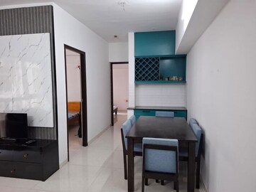 2 BHK Apartment For Rent in Lodha Amara, Kolshet Road
