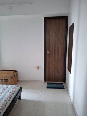 Bedroom in 2 BHK Apartment at Lodha Amara, Kolshet Road – for Rent