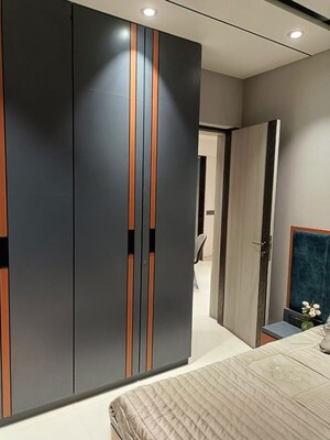 Building Lobby in 2 BHK Builder Floor at Mayur Tower Borivali West, Borivali West – for Sale