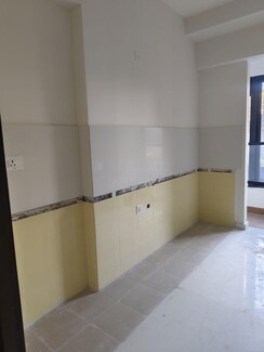 2 BHK Apartment For Rent in Kalpataru Mugnus