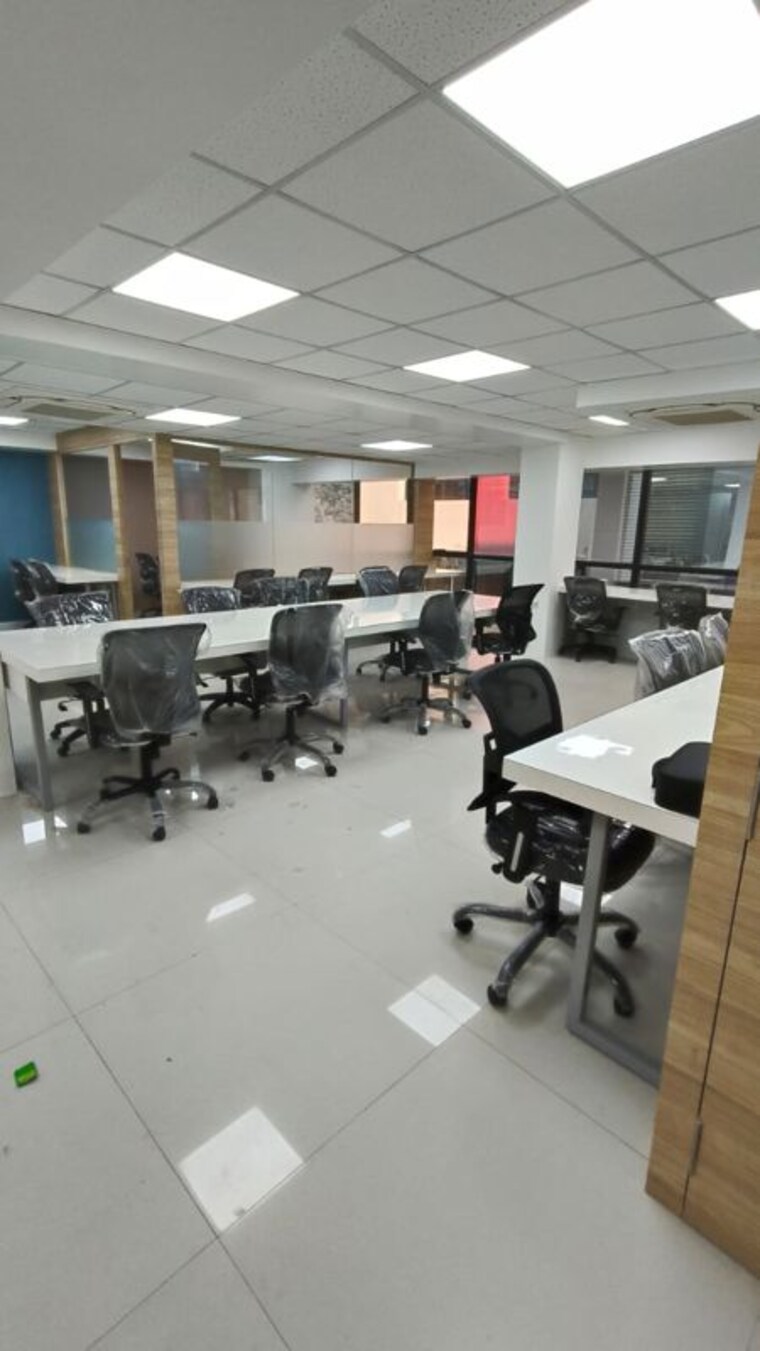 Team Area, dasar Commercial Office Space 3000 Sq.Ft. In Dasar Pune 10032030