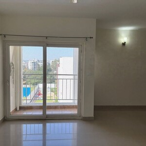 Room in 2.5 BHK Apartment at L&T Raintree Boulevard, Nh 7 – for Rent