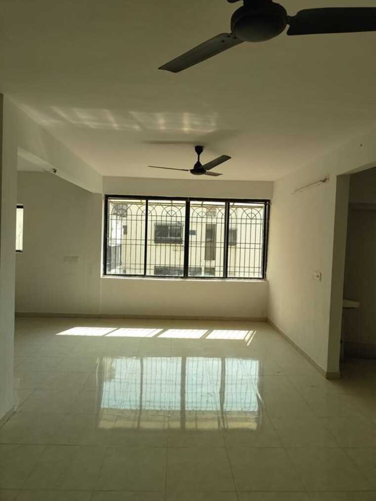 Room, adajan gam 1 RK 515 Sq.Ft. Villa In Adajan Gam Surat 10031972