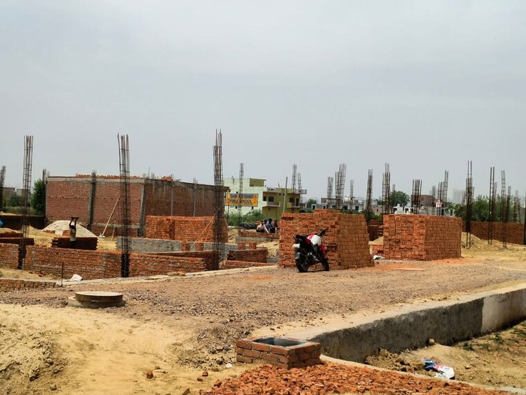 undefined, sector 16b greater noida  900 Sq.Ft. Plot In Sector 16b Greater Noida Greater Noida 10032004