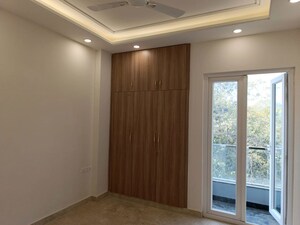 Room in 3 BHK Builder Floor at Saket – for Rent