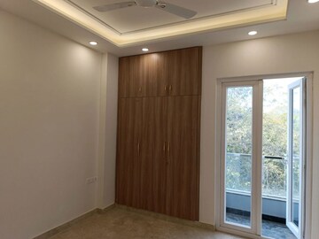 Room in 3 BHK Builder Floor at Saket – for Rent