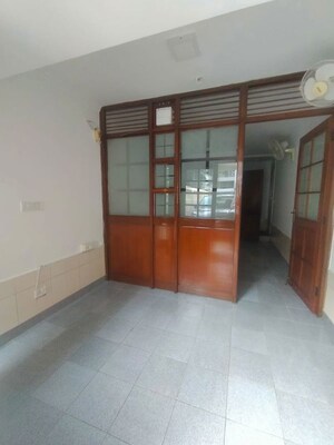 Room in 1 RK Apartment at Defence Colony – for Rent