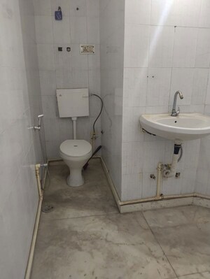 Bathroom in 1 BHK Builder Floor at Neb Sarai – for Rent