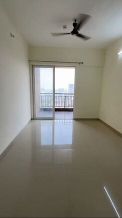 2 BHK + Pooja Room Apartment For Rent in Kolte Patil Life Republic
