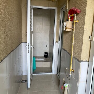 Bathroom in 3 BHK Apartment at Bhartiya Nikoo Homes, Kannur – for Rent