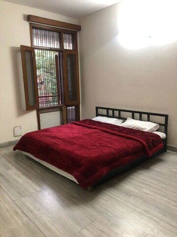 Bedroom in 2 BHK Builder Floor at Saket – for Rent