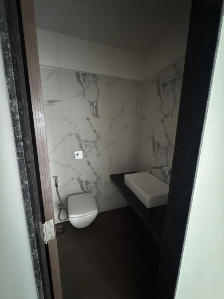 Bathroom, regency-astra 2 Bedroom 1079 Sq.Ft. Apartment In Baner Pune 10032436