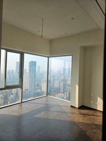 Room in 3 BHK Apartment at Adani Ten BKC, Bandra East – for Rent