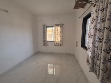 Room in 3 BHK Apartment at Pawar Vasti Apartments, Lohgaon – for Rent