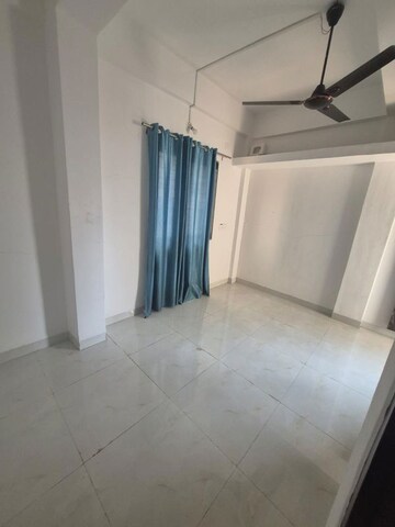Room in 3 BHK Apartment at Pawar Vasti Apartments, Lohgaon – for Rent