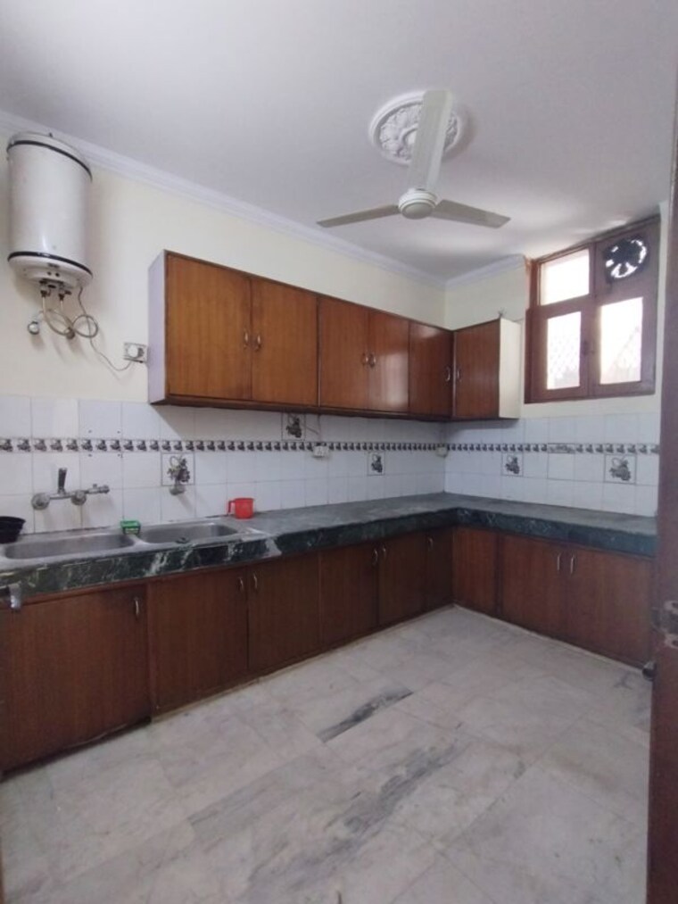 Kitchen, greater kailash i 2 Bedroom 1872 Sq.Ft. Builder Floor In Greater Kailash I Delhi 10032462
