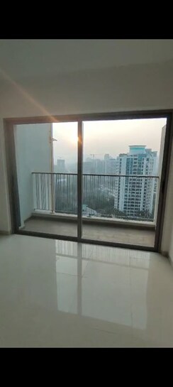 2 BHK + Extra Room Apartment For Rent in Kalpataru Immensa