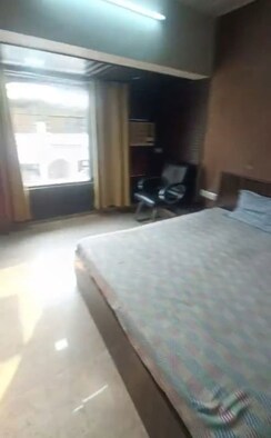2 BHK + Pooja Room,Study Room Apartment For Rent in Kabra Hyde Park