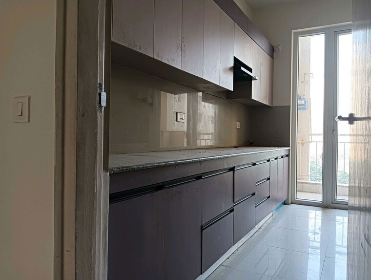 Kitchen, emaar-palm-hills 3 Bedroom 1450 Sq.Ft. Apartment In Sector 77 Gurgaon 10032472